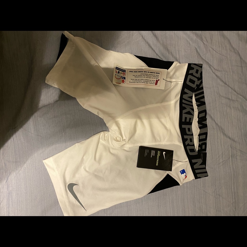 Nike pro